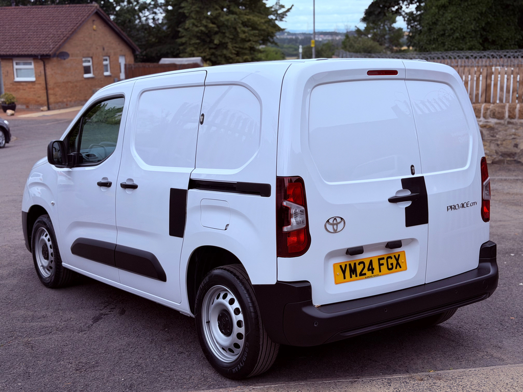 Toyota PROACE 1.5 Bluehdi Active Short Panel Van 6Dr Manu  #2