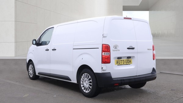 Toyota PROACE 1.5D Icon Medium Panel Van 6Dr Mwb E #2