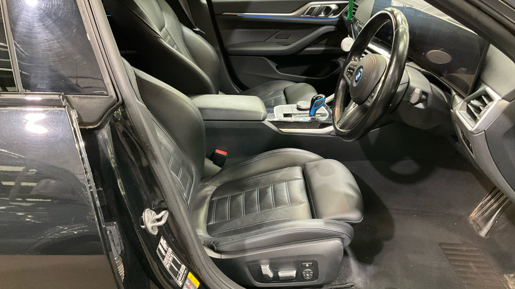 BMW i4 Edrive40 M Sport Comfort Plus Tech Pack Glass  #2