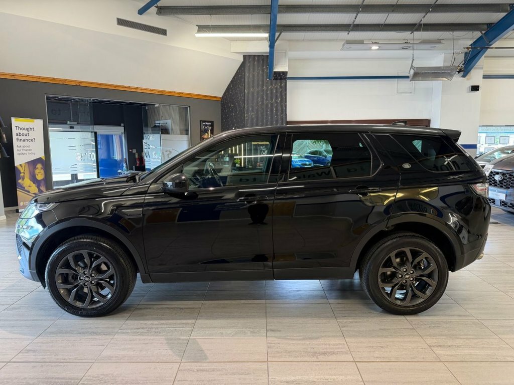 Land Rover Discovery Sport 2L Landmark YW68KHA Black #4