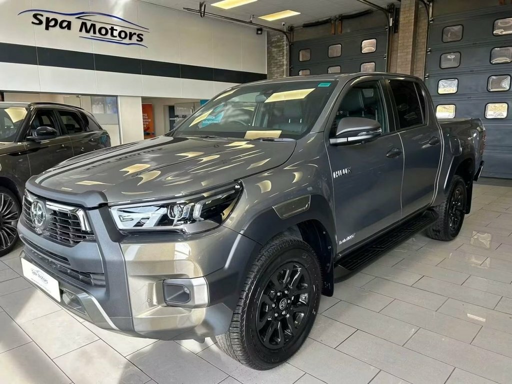 Toyota HILUX 2.8L Invincible X #3