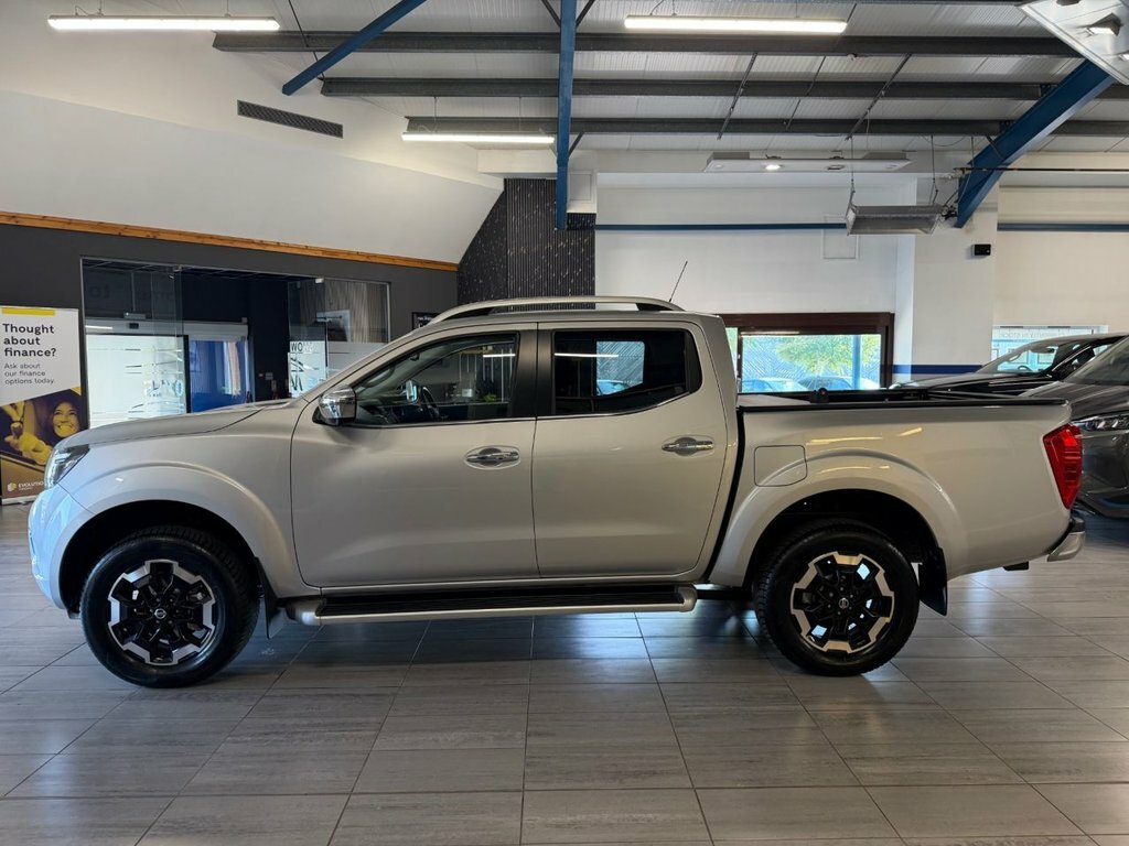 Nissan Navara 2.3L Tekna Silver #5