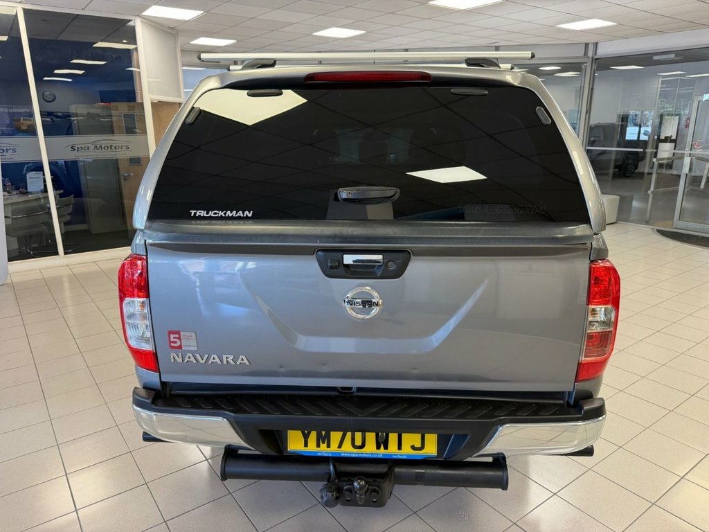 Nissan Navara 2.3L N-connecta Grey #6