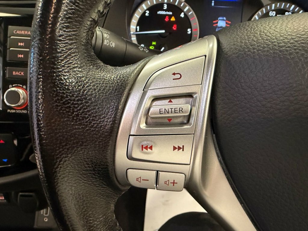 Nissan Navara Double Cab Pick Up Tekna 2.3Dci 190 Tt 4Wd #22