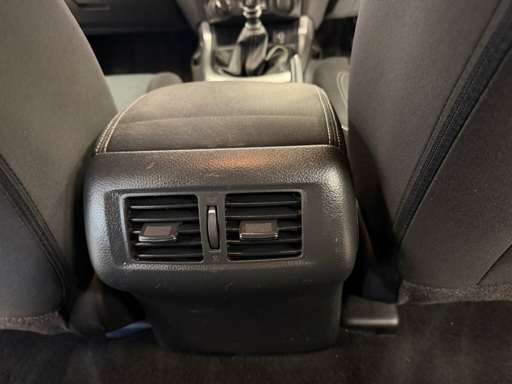 Nissan Navara Double Cab Pick Up Tekna 2.3Dci 190 Tt 4Wd #26
