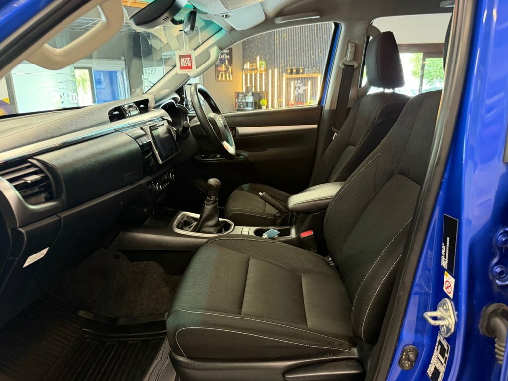Toyota HILUX 2.4 D-4d Invincible X 4Wd Euro 6 Tss, 3. Black #18