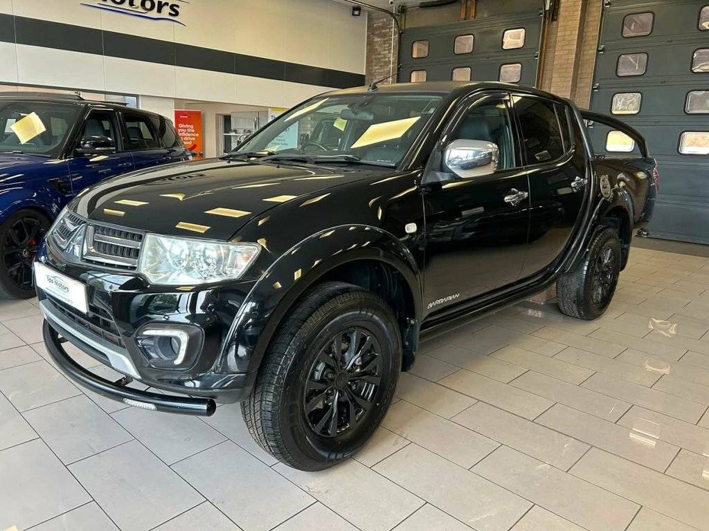 Mitsubishi L200 2.5L Barbarian Black Black #2