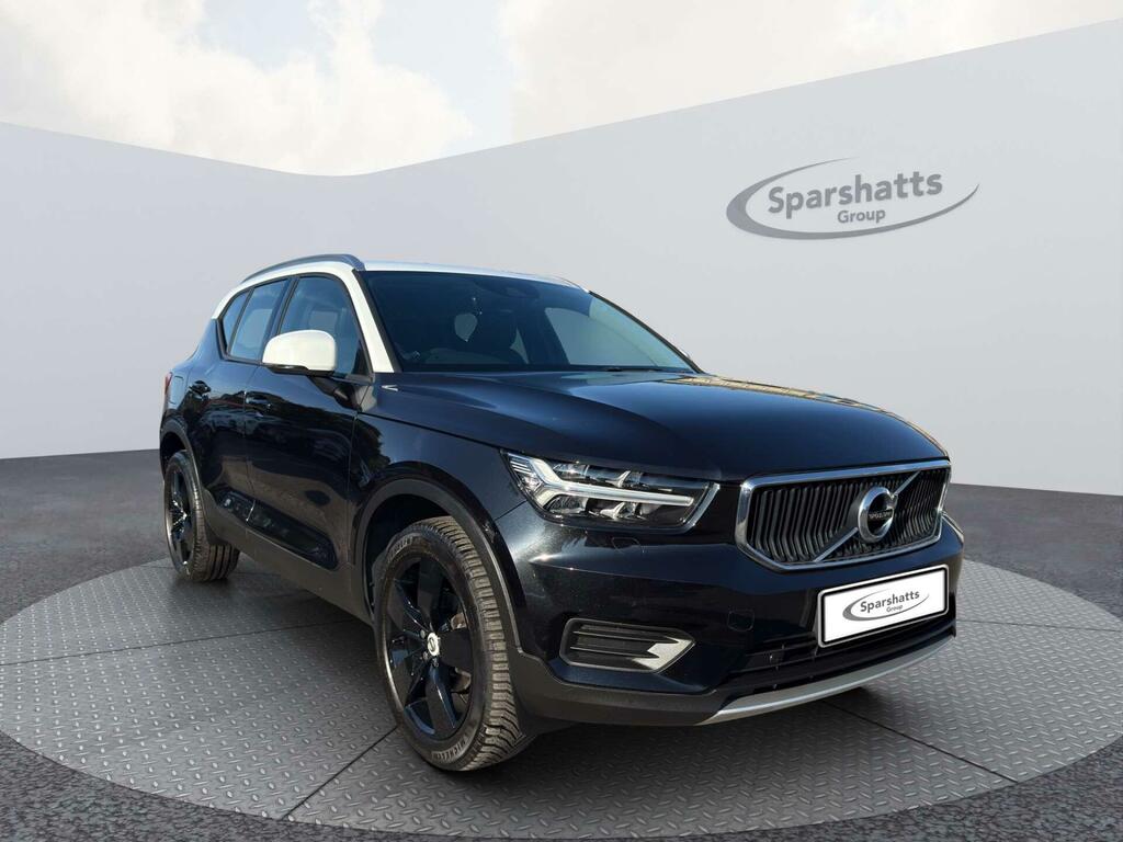 Volvo XC40 Momentum Black