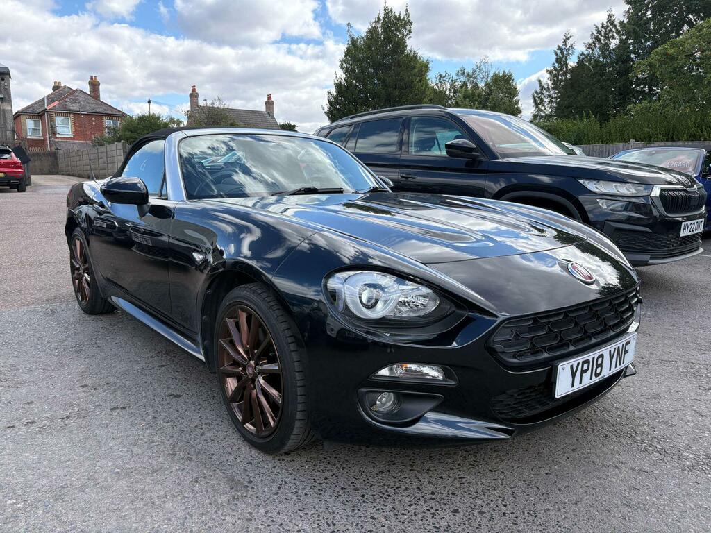 Fiat 124 Spider Lusso Black
