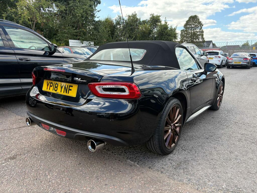 Fiat 124 Spider Lusso Black #3