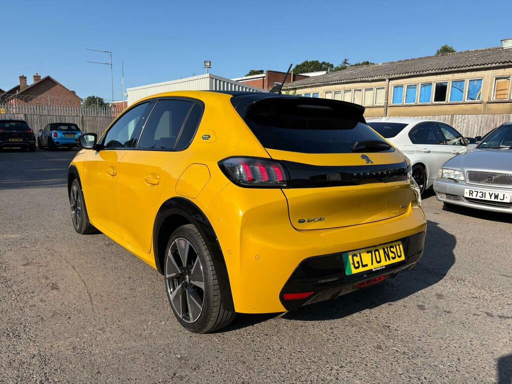 Peugeot e-208 50Kwh Gt Yellow #3