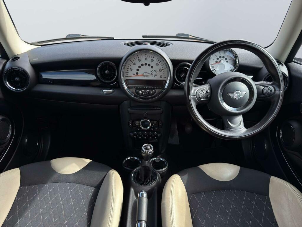Mini Clubman Cooper Clubman White #11