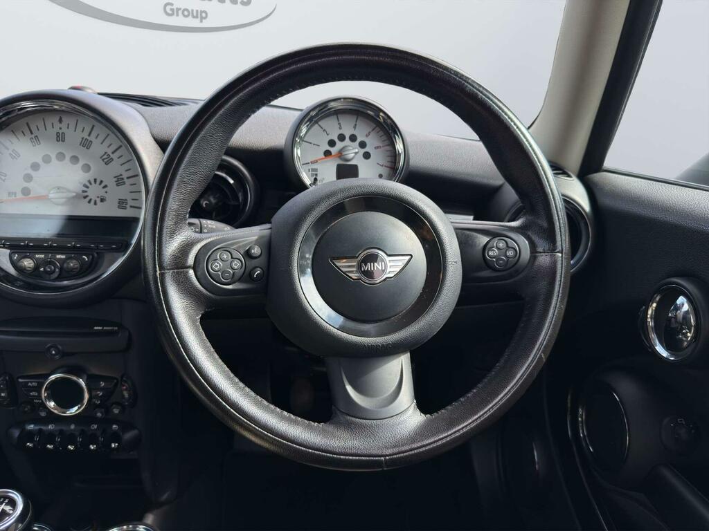 Mini Clubman Cooper Clubman White #12