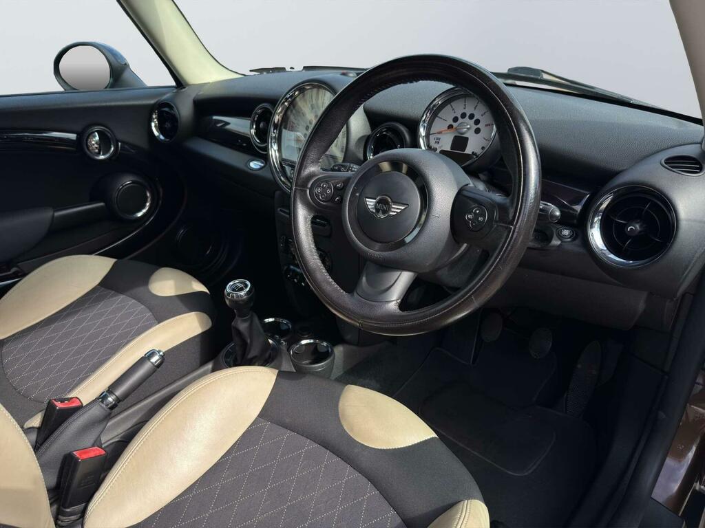 Mini Clubman Cooper Clubman White #9