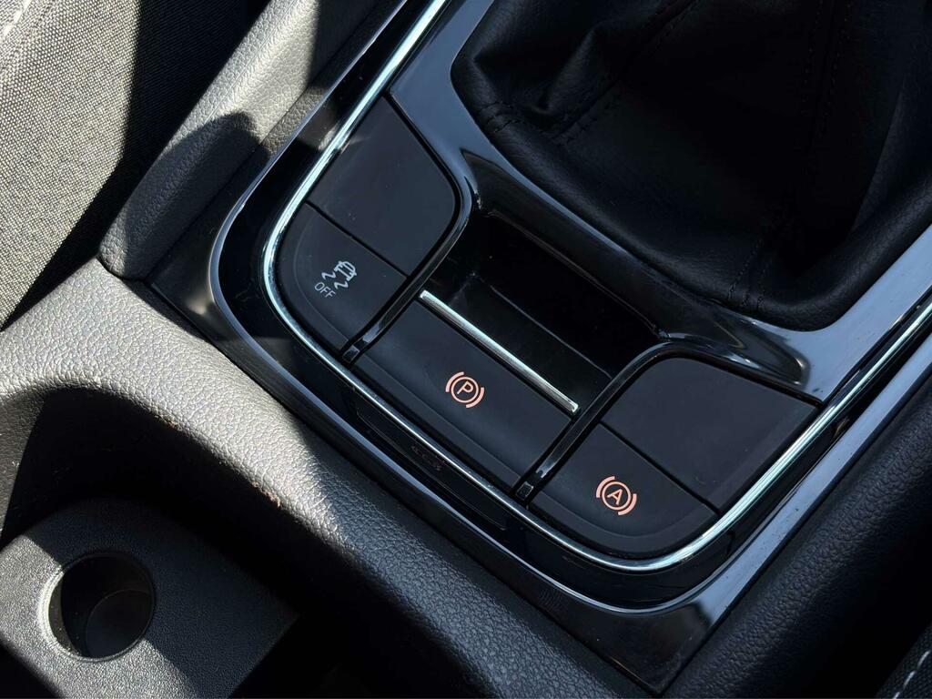 Skoda Karoq 1.5 Tsi 150Ps Sportline Dsg Red #27