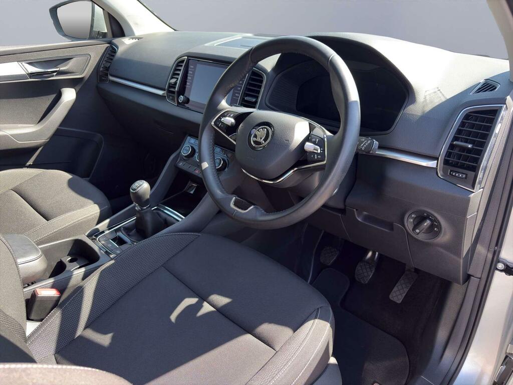 Skoda Karoq 1.5 Tsi 150Ps Sportline Dsg Red #9