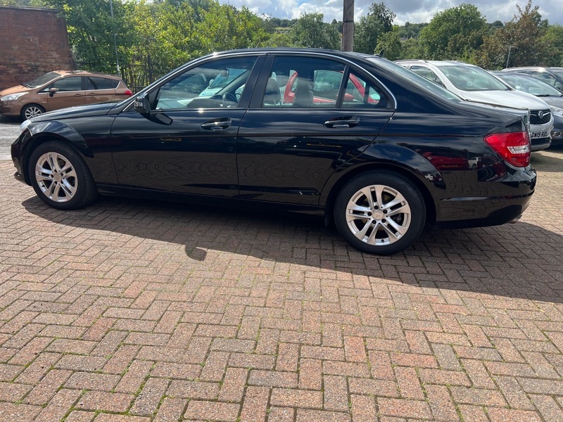 Mercedes-Benz C Class C200 Cdi Blueefficiency Executive Black #5