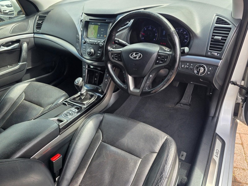 Hyundai I40 1.7 Crdi S Blue Drive 141Ps Tourer Silver #9