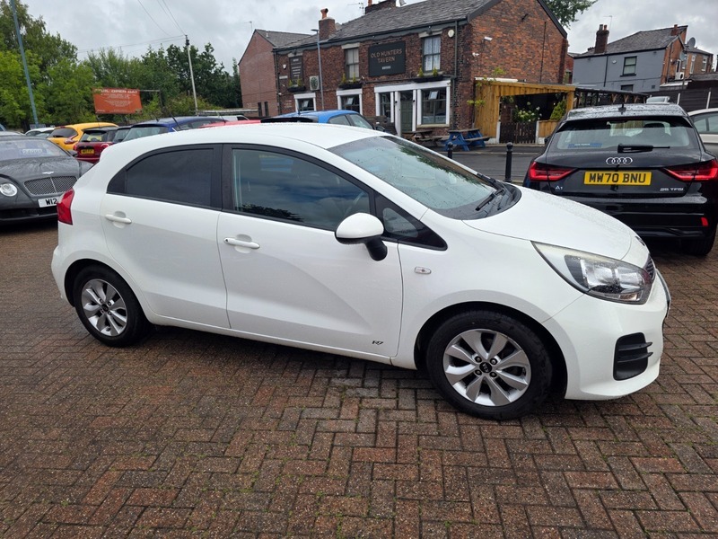 Kia RIO Sr7 White #4