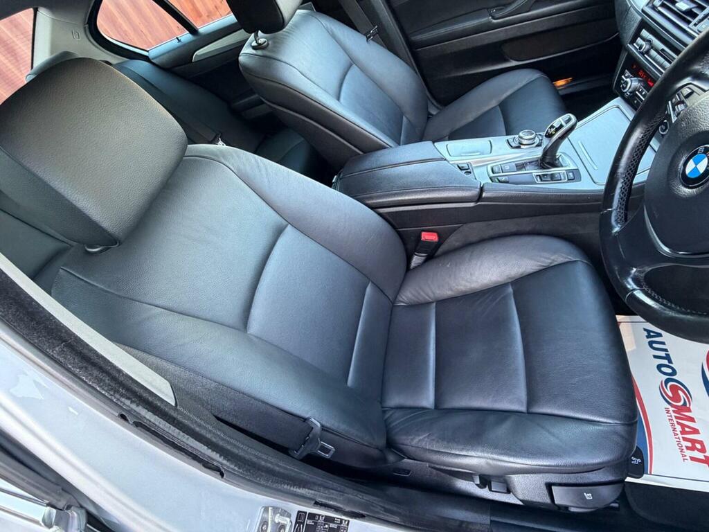 BMW 5 Series Saloon 2.0 520D Se Steptronic Euro 5 201010 Silver #41