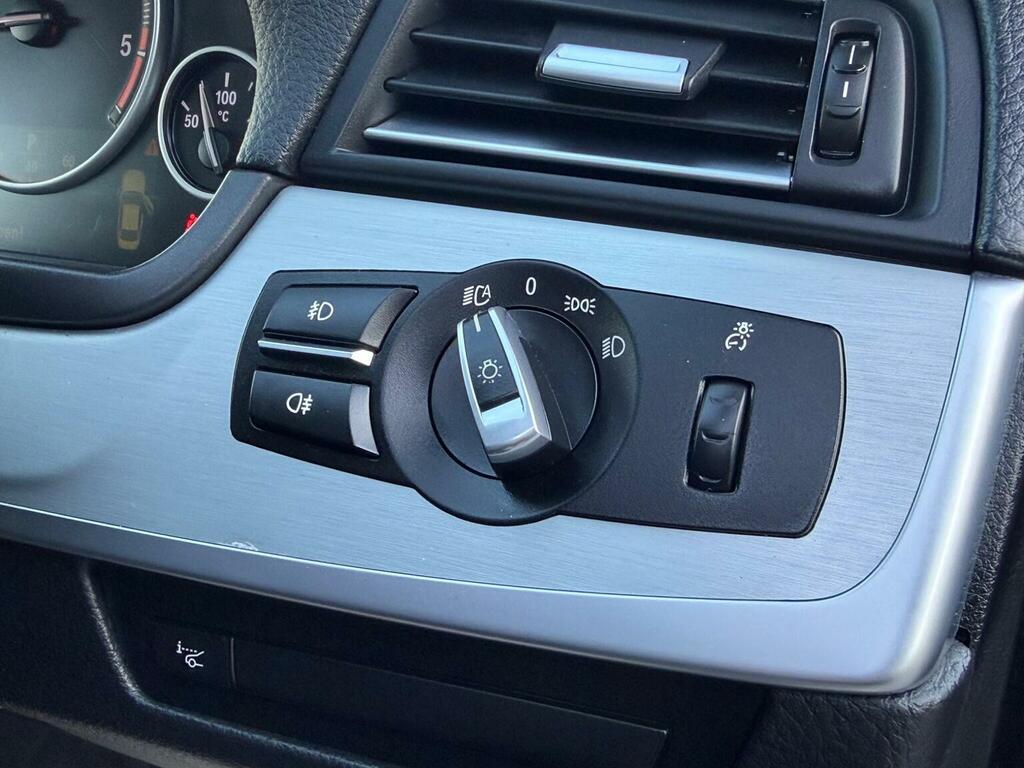 BMW 5 Series Saloon 2.0 520D Se Steptronic Euro 5 201010 Silver #45