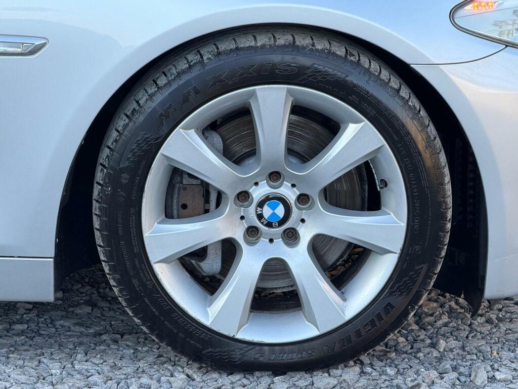 BMW 5 Series Saloon 2.0 520D Se Steptronic Euro 5 201010 Silver #32