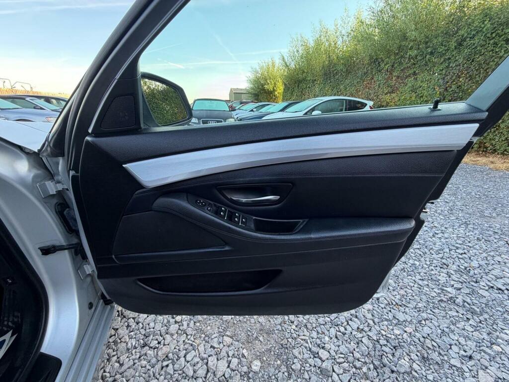 BMW 5 Series Saloon 2.0 520D Se Steptronic Euro 5 201010 Silver #39