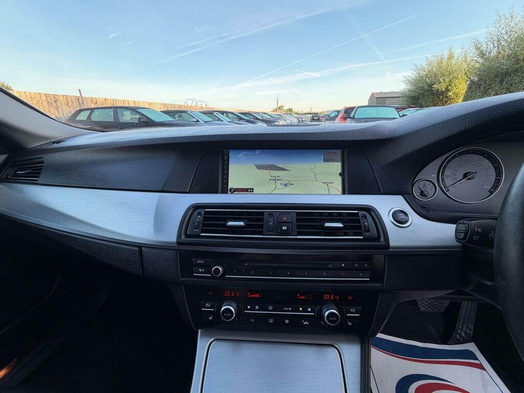 BMW 5 Series Saloon 2.0 520D Se Steptronic Euro 5 201010 Silver #51