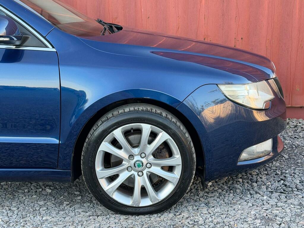 Skoda Superb Estate 2.0 Tdi Elegance Dsg Euro 5 201010 Grey #31
