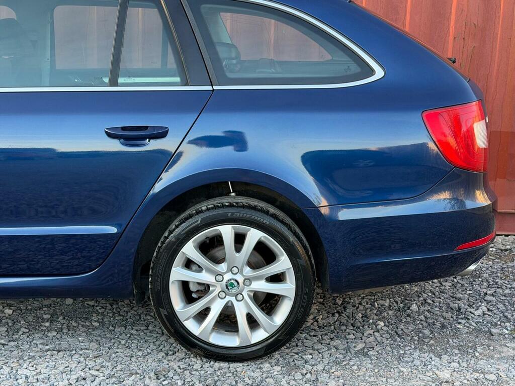 Skoda Superb Estate 2.0 Tdi Elegance Dsg Euro 5 201010 Grey #16
