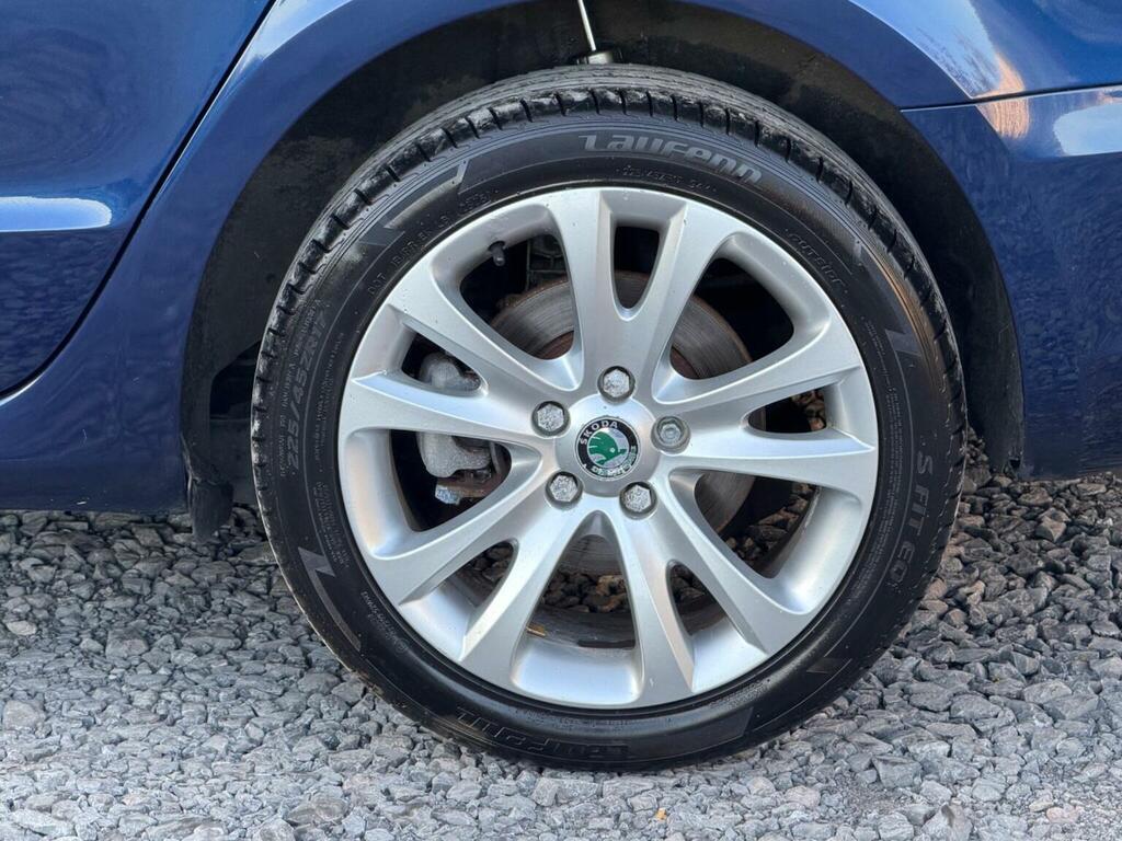 Skoda Superb Estate 2.0 Tdi Elegance Dsg Euro 5 201010 Grey #17
