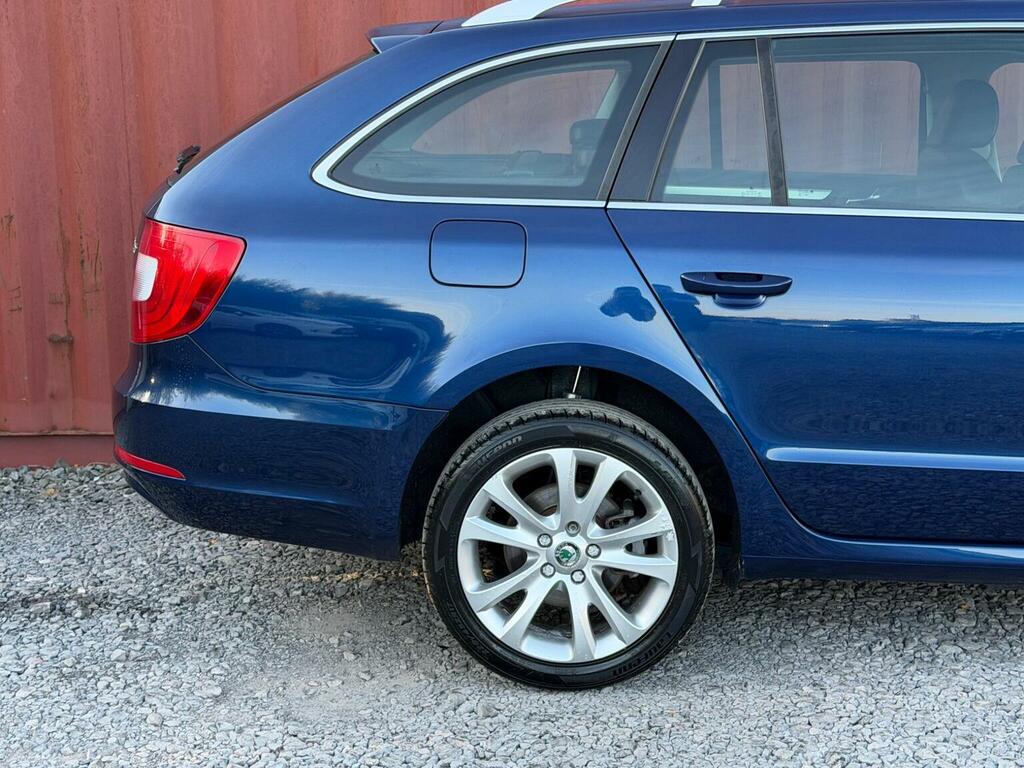 Skoda Superb Estate 2.0 Tdi Elegance Dsg Euro 5 201010 Grey #29