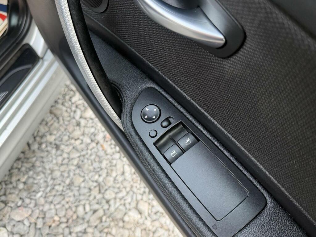 BMW 1 Series 1.6L 116I Se 135 Bhp Red #39