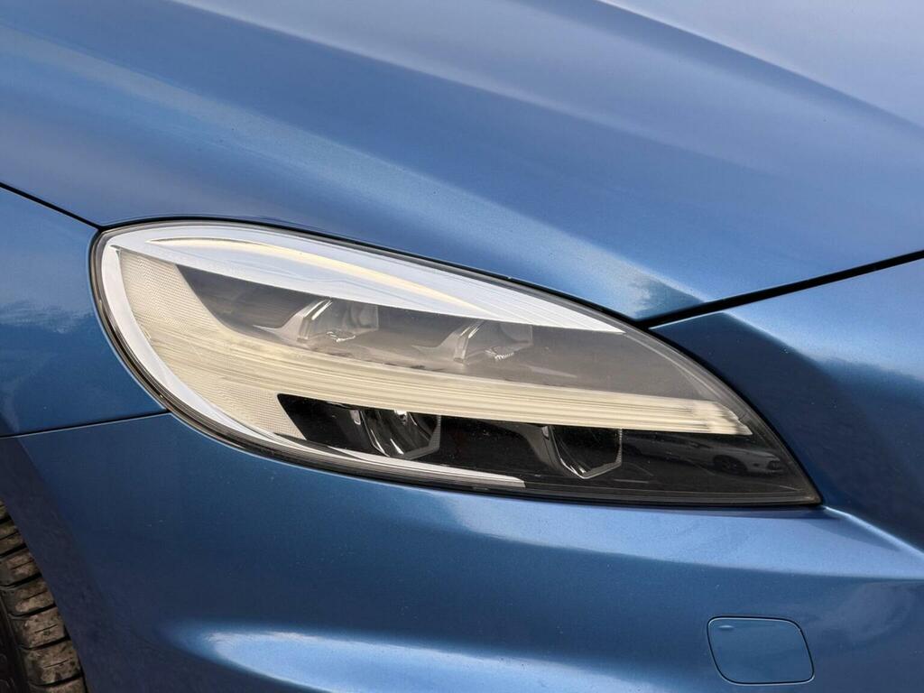 Volvo V40 2.0 T2 R-design Nav Plus Euro 6 Ss VE66XZW Blue #6