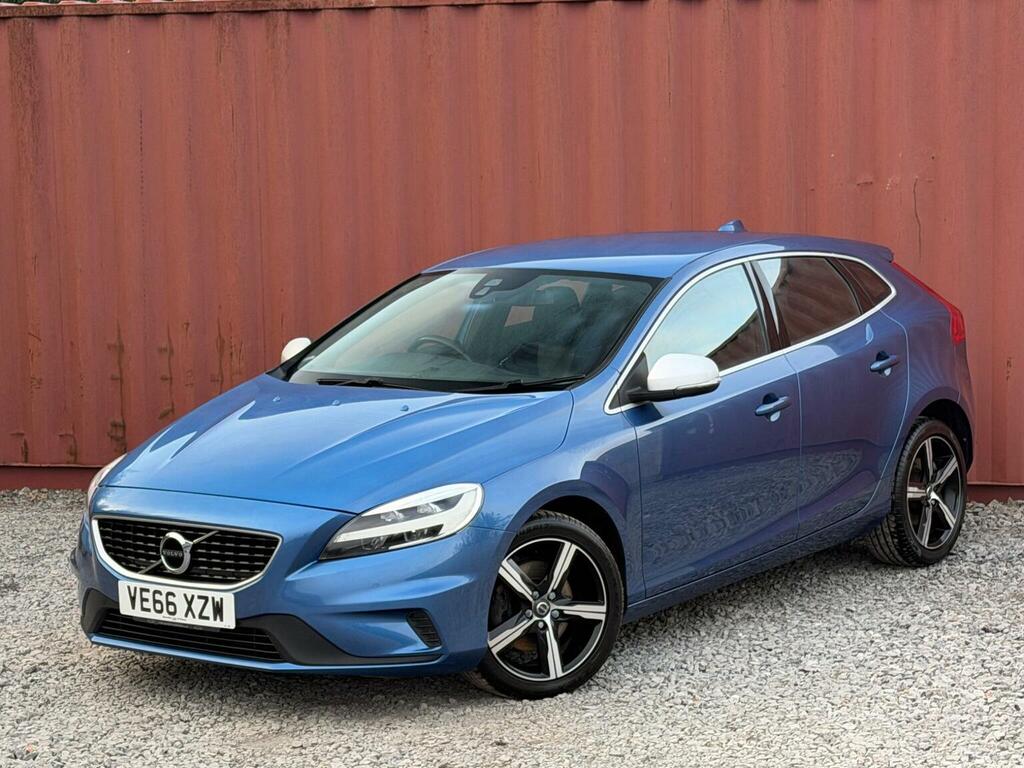 Volvo V40 2.0 T2 R-design Nav Plus Euro 6 Ss VE66XZW Blue #2