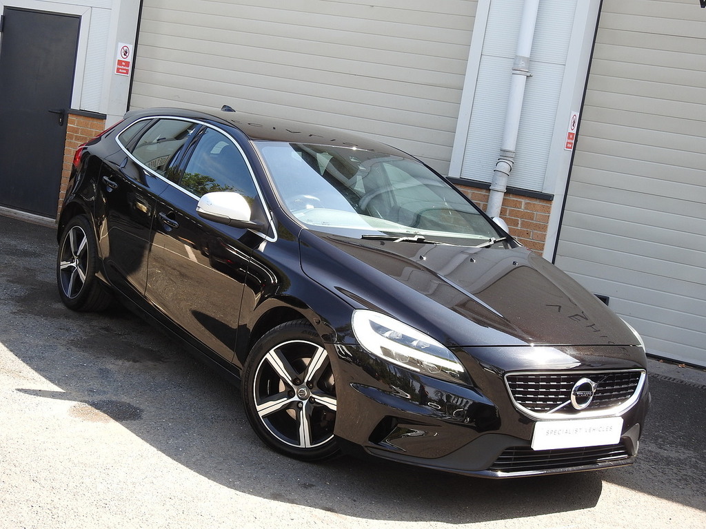 Volvo V40 T2 R-design Nav Plus Black #4