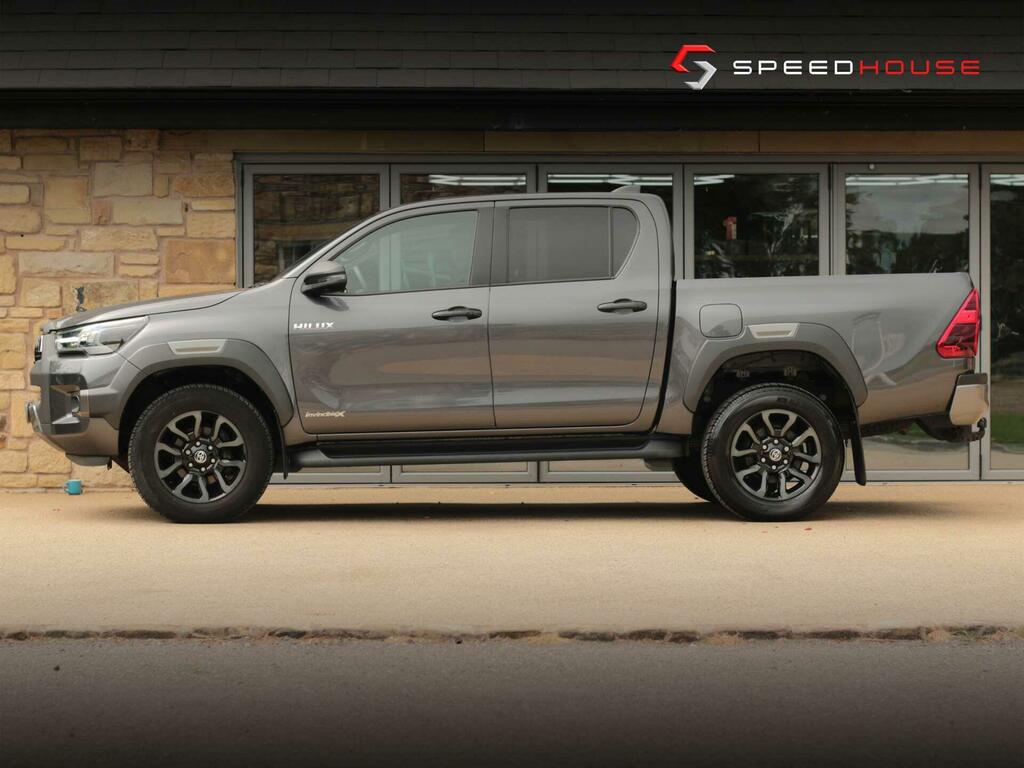 Toyota HILUX Invincible X Grey #3