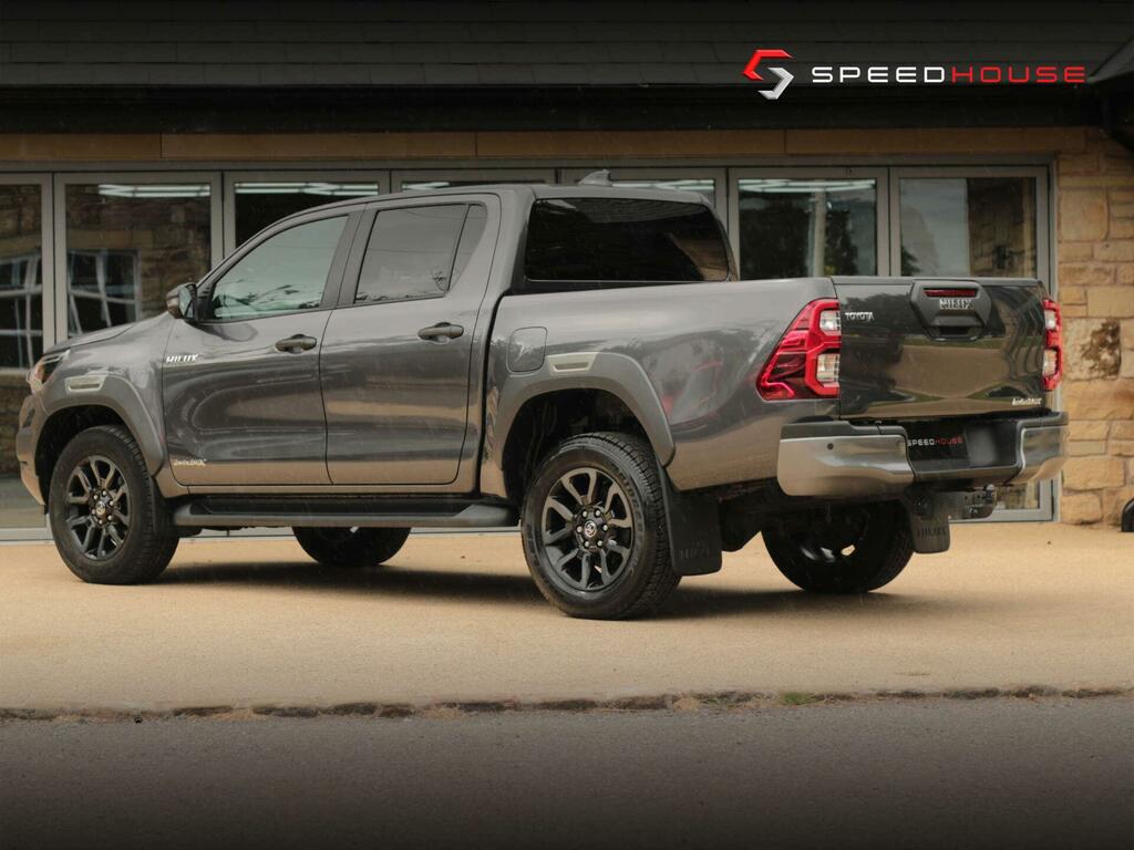 Toyota HILUX Invincible X Grey #4
