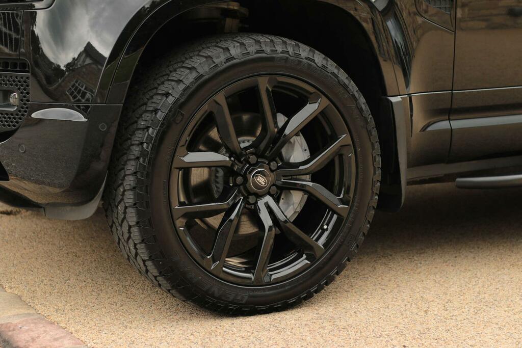 Land Rover Defender 110 X-dynamic Hse Black #6
