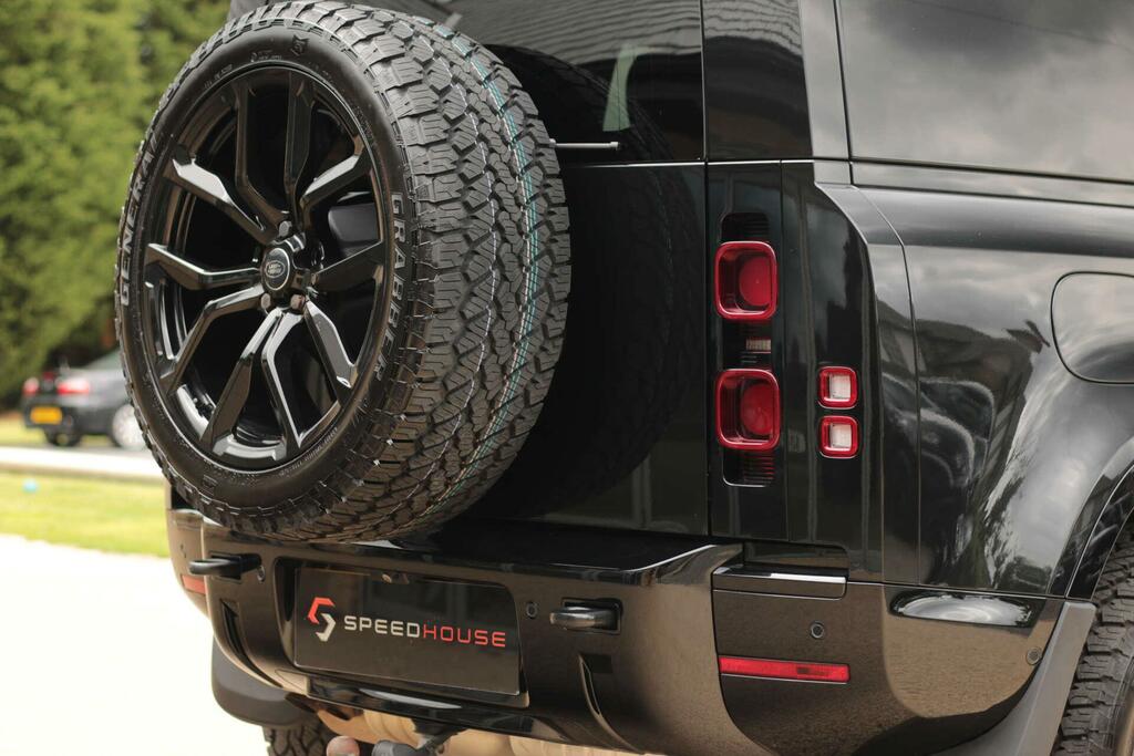 Land Rover Defender 110 3.0 D300 Mhev X-dynamic Hse 4Wd Euro 6 Ss Grey #16