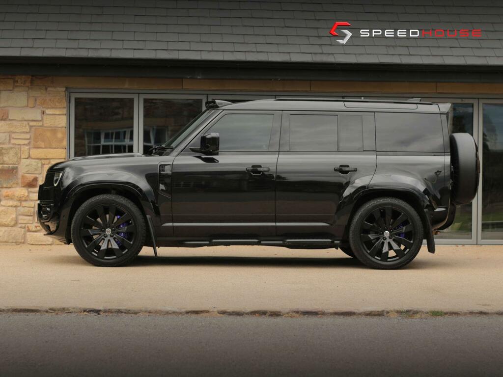 Land Rover Defender 110 Hse Black #4