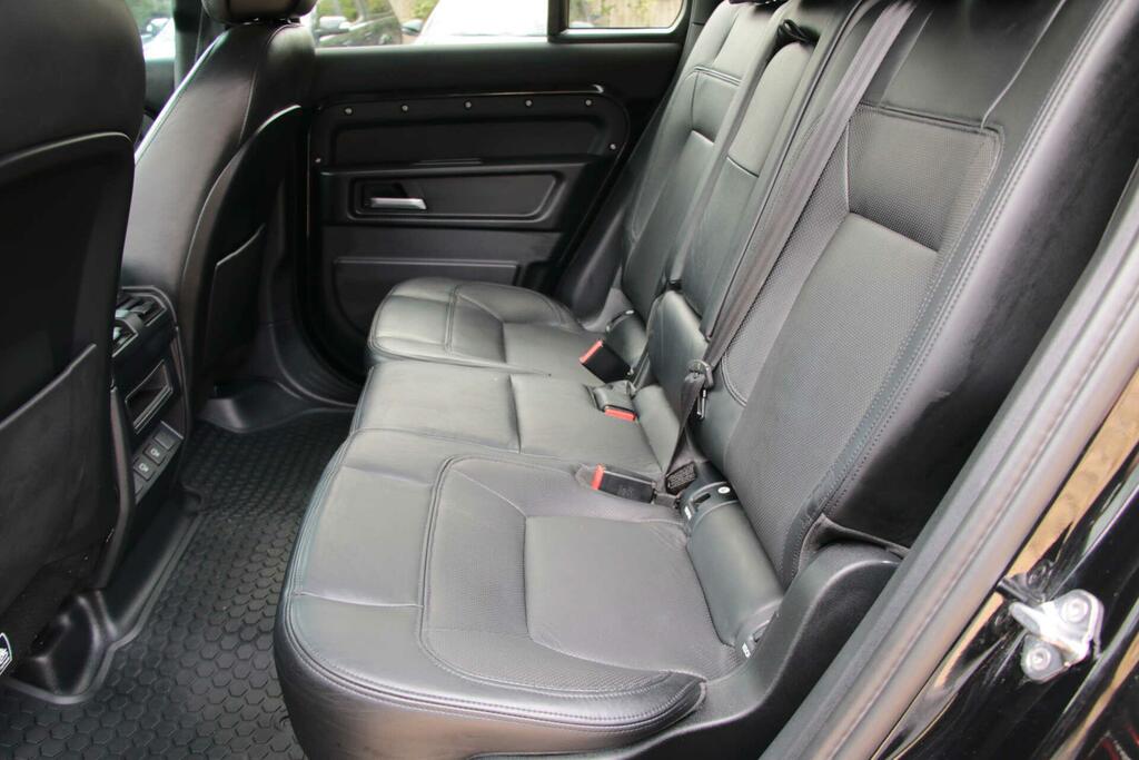Land Rover Defender 110 Hse Black #2