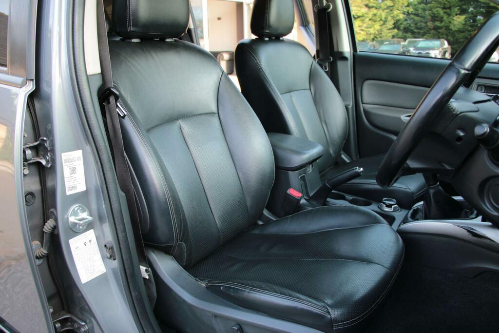 Mitsubishi L200 Dc Challenger Grey #3