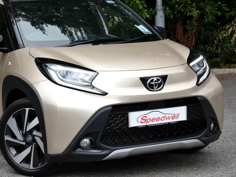 Toyota Aygo X 1.0 Vvt-i Exclusive X-shift Euro 6 Ss AJ22LVY Beige #5