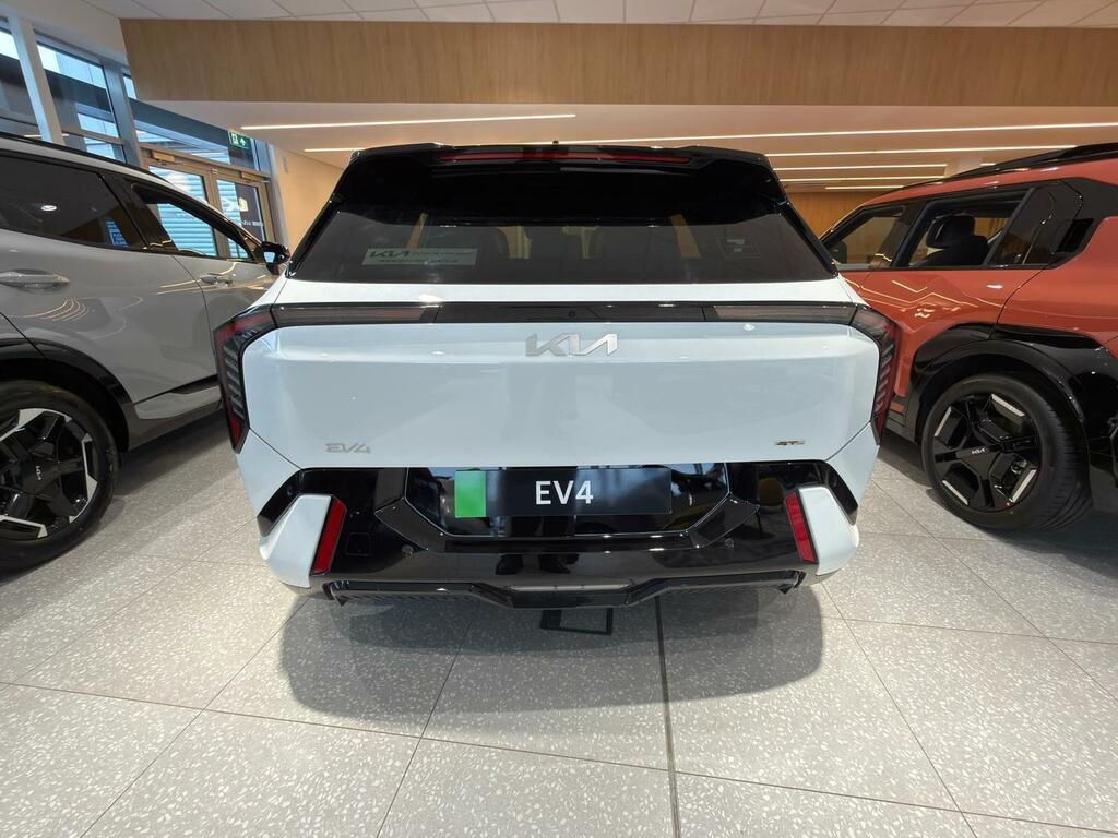 Kia EV4 81.4Kwh Gt-line White #4