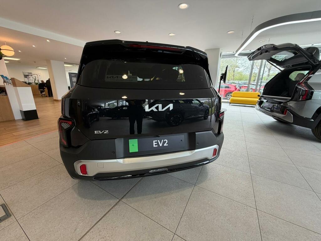 Kia EV2 42.2Kwh First Edition Black #4
