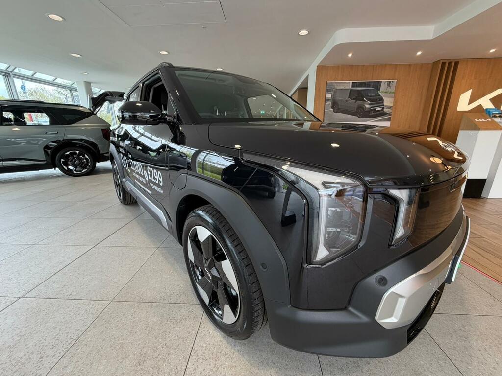 Kia EV2 42.2Kwh First Edition Black #3