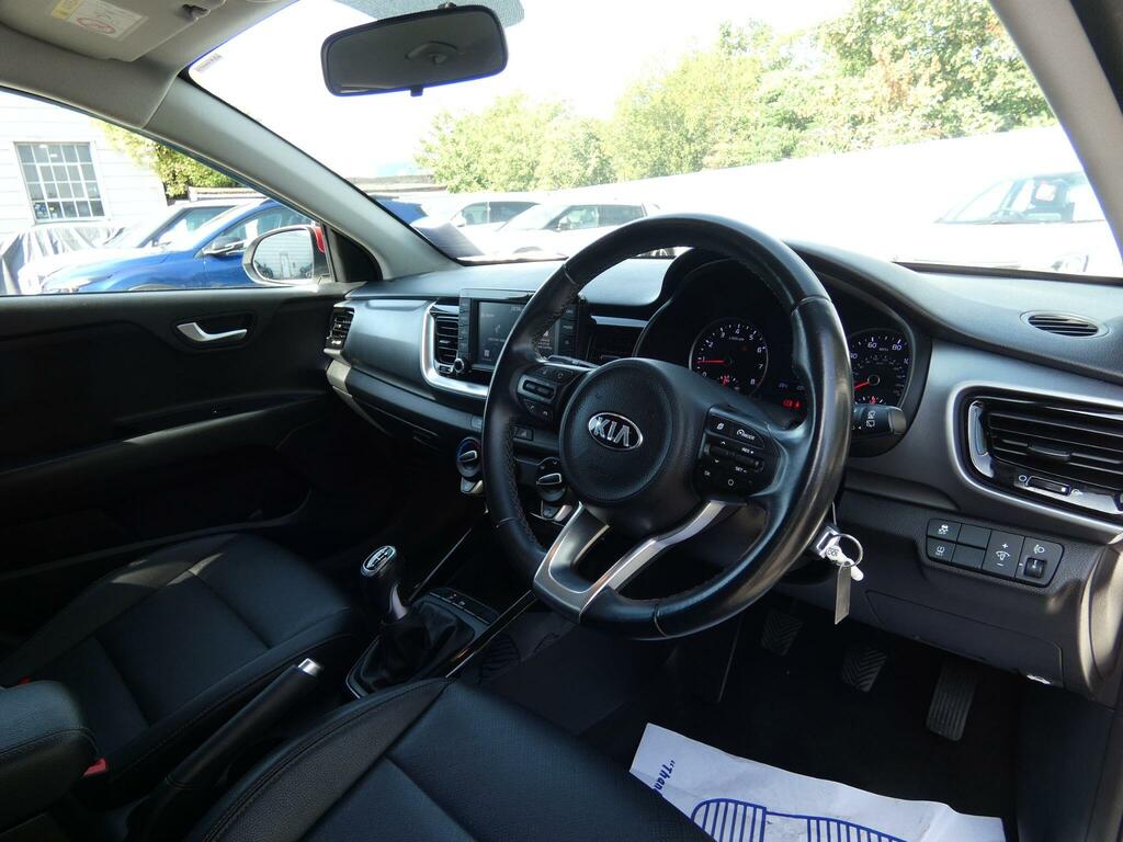 Kia Stonic 1.0 T Gdi 4 Suv Dct White #12