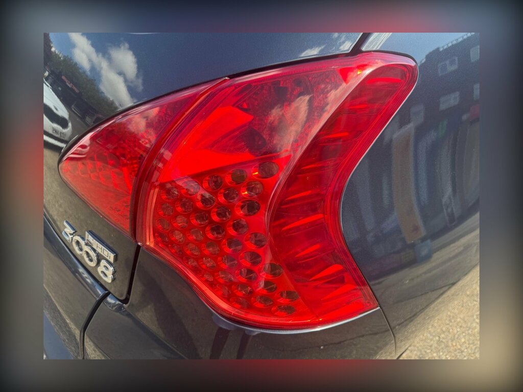 Peugeot 3008 1.6E-hdi 112Bhp Allure Hatchback Brown #23
