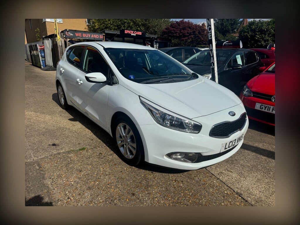Kia Ceed 1.6 Crdi 2 Euro 5 White